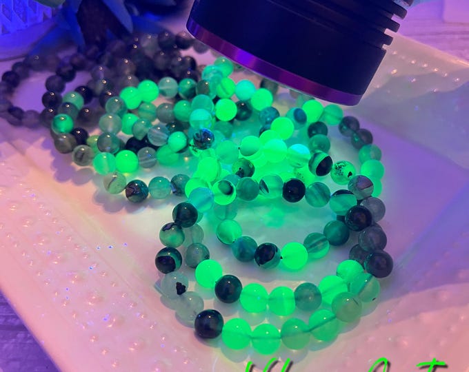 Volcano Agate Bracelet, Volcanic Agate Bracelet, UV Reactive Crystal, 8mm Round Beads, Root Chakra Stone