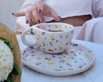 Taza de café, té y flores de cerámica minimalistas hechas a mano - Taza de flores de nacimiento hechas a mano, taza de cerámica de arte simple