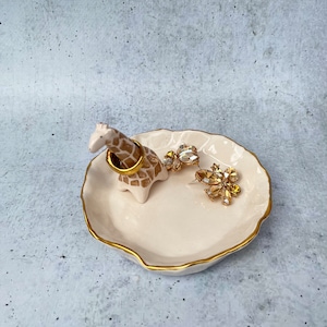 Ceramic Gold Ring Dish With Giraffe, Ring Holder, Pottery Jewelry Storage, Ring Catcher, Necklace Holder Organizer, Holiday Jewelry Stand image 3