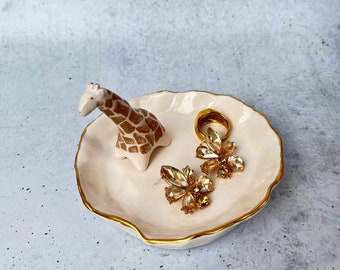 Ceramic Gold Ring Dish With Giraffe, Ring Holder, Pottery Jewelry Storage, Ring Catcher, Necklace Holder Organizer, Holiday Jewelry Stand