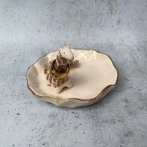 Ceramic Gold Ring Dish With Giraffe, Ring Holder, Pottery Jewelry Storage, Ring Catcher, Necklace Holder Organizer, Holiday Jewelry Stand image 5