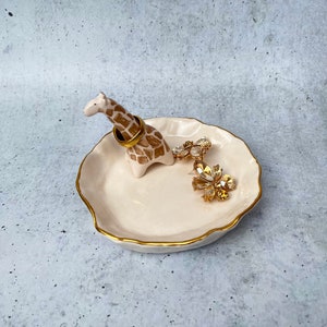 Ceramic Gold Ring Dish With Giraffe, Ring Holder, Pottery Jewelry Storage, Ring Catcher, Necklace Holder Organizer, Holiday Jewelry Stand image 4