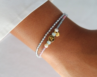 Armband aus Miyukiperlen, doppelreihig,personalisiert, goldene Buchstabenperle,Herz,Süßwasserperlen,rosé,blau,weiß,mint,größenverstellbar