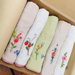 Set Organic Muslin Handkerchief, Baby Face Towel, Custom Embroidered Handkerchief, Cute Handkies, Eco friendly Handkerchief baby.