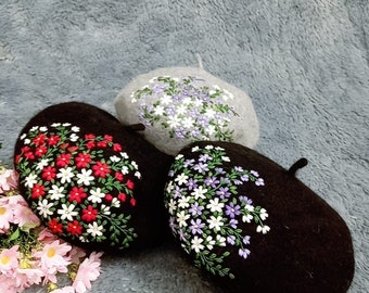 French Wool Beret With Unique Flower Embroidery  display picture 1