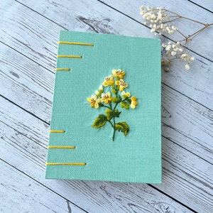 Personalized Embroidered Notebook A5, Floral Hand Embroidered Binding Notebook, Fabric cover, Daisy Journal,Handmade Notebook,Custom Journal