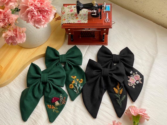 Flower Hair Bow, Hand Embroidered  Hair Bow Personalized,Embroidery Hair Tie, Elastic Hair Bow, Aligator Clip, French barrette hair bow