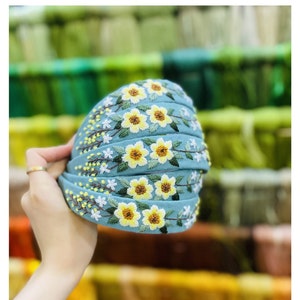 Hand besticktes Stirnband, Blumenstickerei Turban, Leinen Haarband, Leinen Haarschmuck, bestickter Haarreif, besticktes Frauen Stirnband