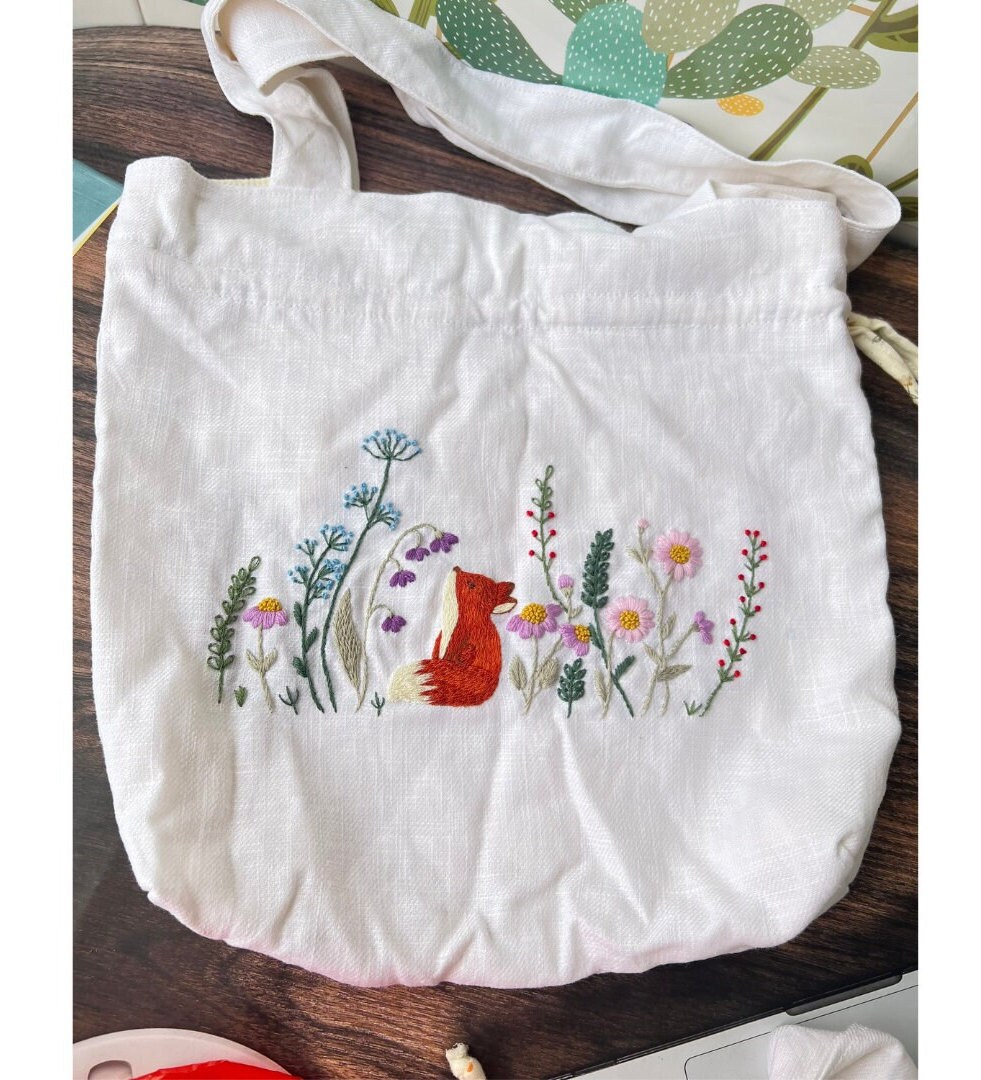 キツネと花の刺繍入りリネン トートバッグ、ショルダーバッグ