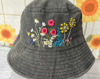 手刺繍のワイルドフラワーバケットハット、ヴィンテージ風の夏用