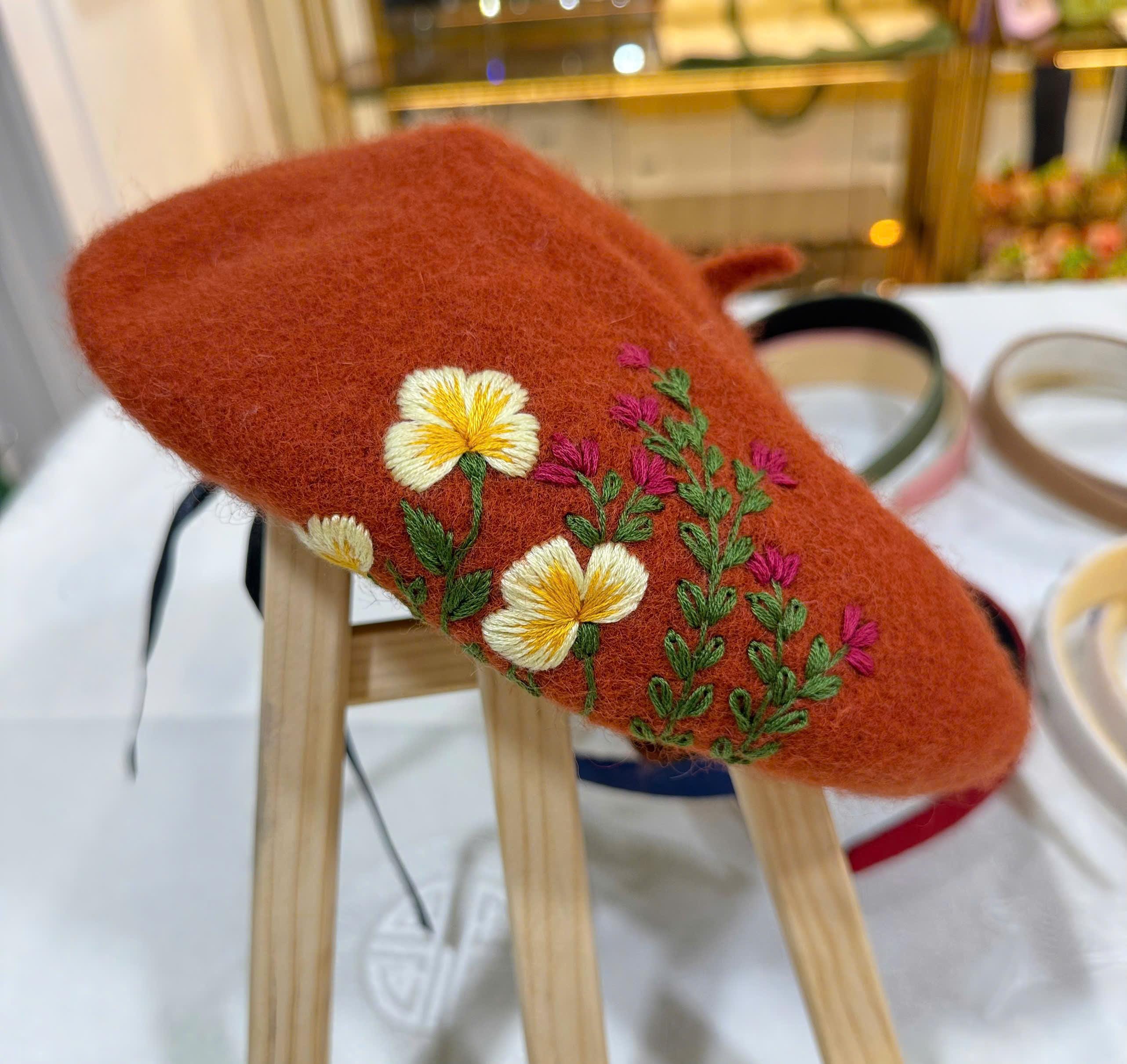 9754 Classic Winter French Beret Lady Vintage Flower Embroidery Floral Wool Amazon.com: Flower Embroidery Beret Hat for Women, French  main image 3