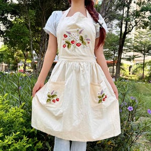 Strawberry Hand Embroidered Apron Women, Personalized Apron, Flower Embroidered Apron, Linen Apron, Gardening Apron, Kitchen Apron,Bee Apron