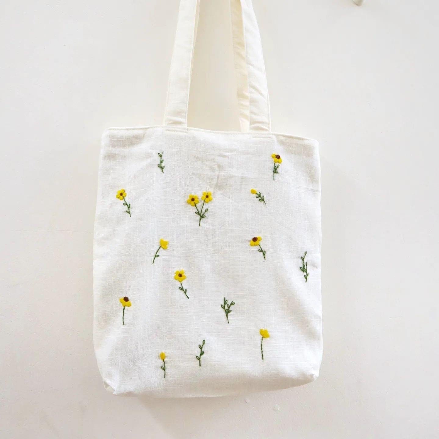 Lavender Garden Embroidered Canvas Tote Bag With Zipper and Pocket, Wild  Flower Bag, Hand Embroidered Tote, Personalised Bag,shopping Bag 