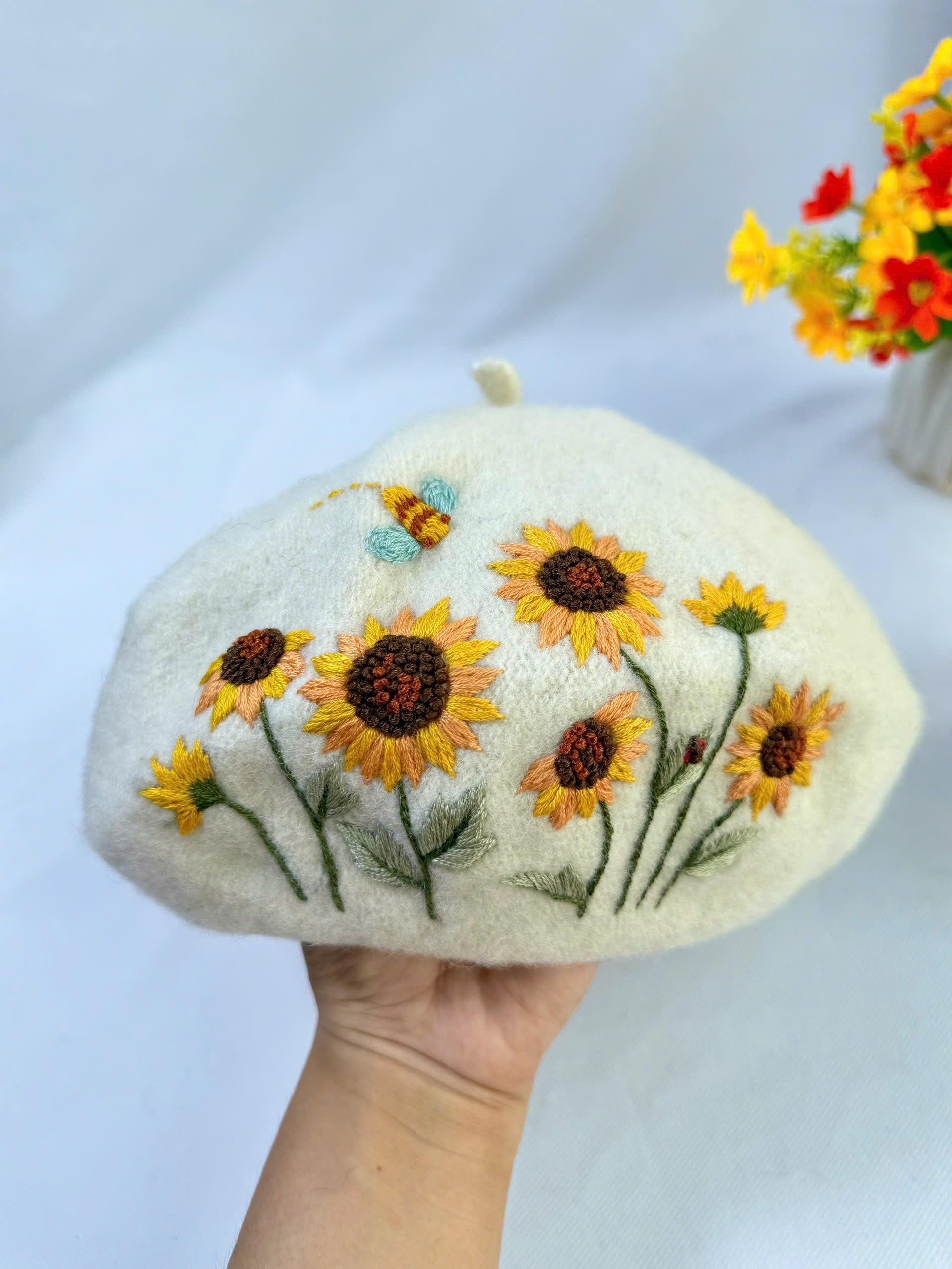 2878 Women 3d Flower Embroidery Beret Hat French Style Floral Beret Cap Floral Embroidered French Beret, Hand Embroidery Beret Women  main image 2