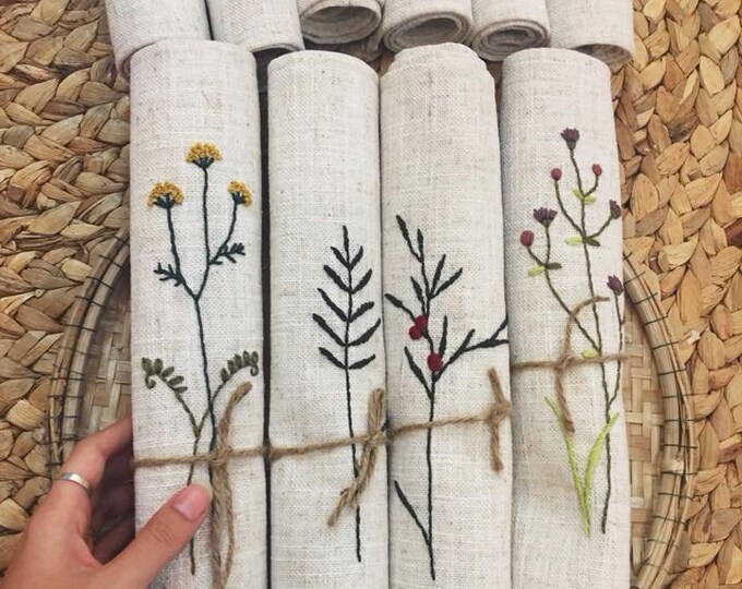 Set of 4 Handwoven Placemats Coral and White, Unique Housewarming Gift