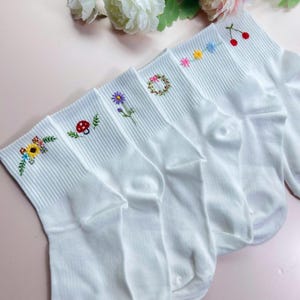 Custom Hand Embroidered Cotton Socks, One Pair Of Socks, Flower And Name Embroidery Socks,Personalized Socks,Mushroom Sock,Women Cute Socks
