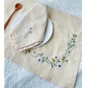 Embroidered rustic linen placemats and napkins set, Personalized floral hand embroidered placemats, Embroidered inen napkin, Boho home decor