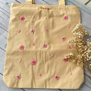 Kirschblüte bestickte Einkaufstasche mit Reißverschluss und Tasche, Wildblumen-Einkaufstasche, handbestickte Tasche, personalisierte Tasche, Einkaufstasche.