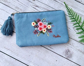 Personalized Hand Embroidered Flower Pouch, Rose Linen Wallet, Handmade Makeup Bag, Bridesmaid Gift, Linen Coin Purse, Rose Embroidery Bag