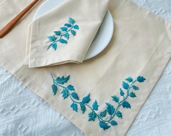 Juego de manteles y servilletas de lino rústico bordado, manteles individuales bordados a mano florales personalizados, servilleta inen bordada, decoración del hogar Boho