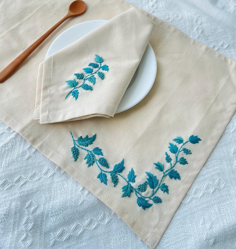 LanahomeCraft Linen Placemat and Napkin - Thumbnail 2