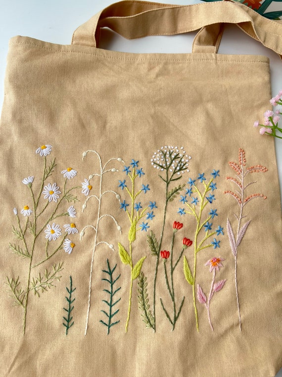 花の庭の刺繍入りリネントートバッグ、ジッパーとポケット付き