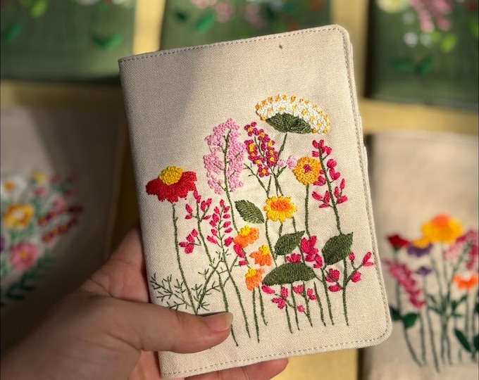 Custom hand embroidered passport cover, Flower embroidered passport cover, Personalized passport cover, Handmade passport cover,Custom gift