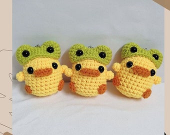 Crochet Cute Duck Keychain, Duck Wear Hat Keychain, Duck gifts, Crochet Animal, Cute keychain, Crochet Keychain, Cute Gift, Fun Keyring.