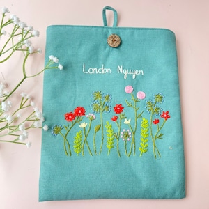 Custom Embroidered Book Sleeve, Daisy Flower Embroidered Book Cover, Fabric Book Sleeve, Padded Book Sleeve, Personalized iPad Case,