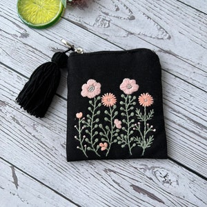 Flower Hand Embroidered Coin Pouch, Card Holder, Linen Pouch, Personalized Zip Purse, Bridesmaid Gift, Embroidered Small Pouch,Crystal Pouch