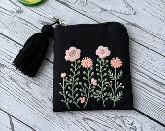 Flower Hand Embroidered Coin Pouch, Card Holder, Linen Pouch, Personalized Zip Purse, Bridesmaid Gift, Embroidered Small Pouch,Crystal Pouch