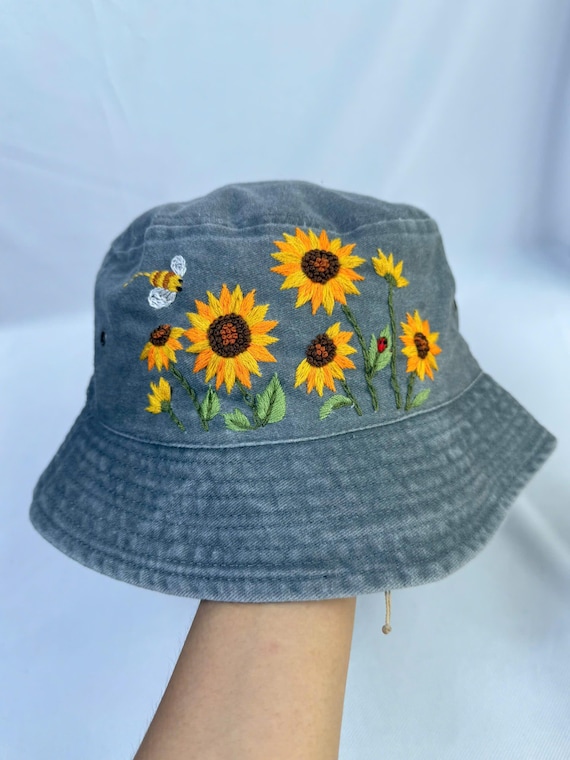 Sunflower and Bee Hand Embroidered Bucket Hat, Daisy Hat  display picture 2