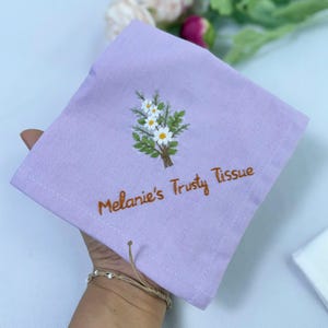 Personalized Embroidered Daisy Handkerchiefs, Linen Embroidered Handkerchief, Hand Embroidered, Wedding Handkerchief, Wedding Gift