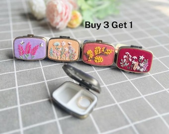 Caixa de joias bordada à mão com flores, acompanha bolsa com cordão, caixa de joias com espelho, presente para madrinha de casamento, presente de Dia dos Namorados, presente de Dia das Mães