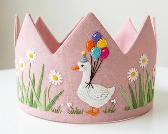 Bestickte Leinen Krone mit niedlicher Gans, Baby Geburtstagskrone, Kinder Krähe, personalisiertes Geschenk, erstes Geburtstagsgeschenk, Namenskrone
