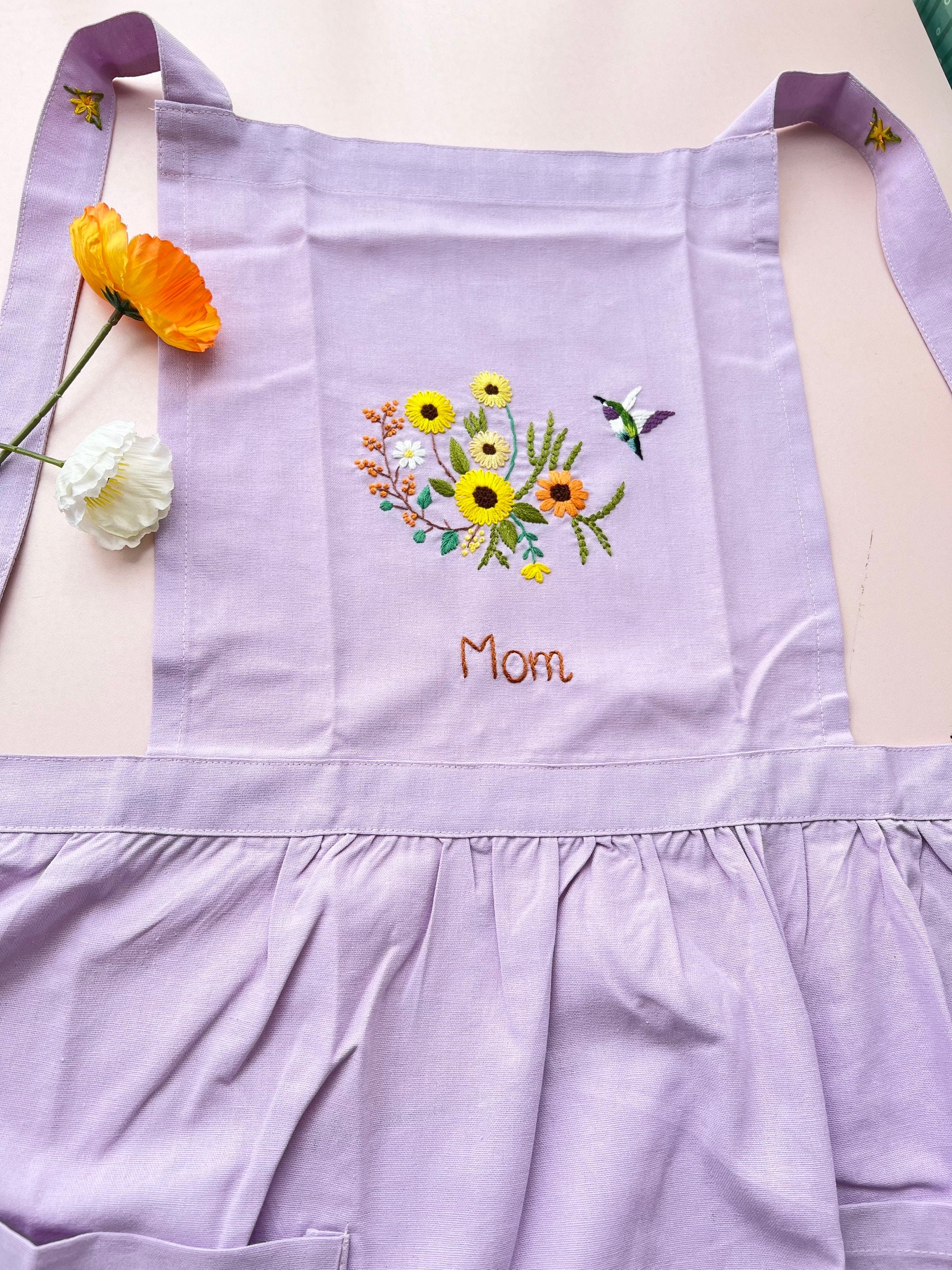 ひまわりの手刺繍エプロン（女性用）、花柄刺繍エプロン、リネン