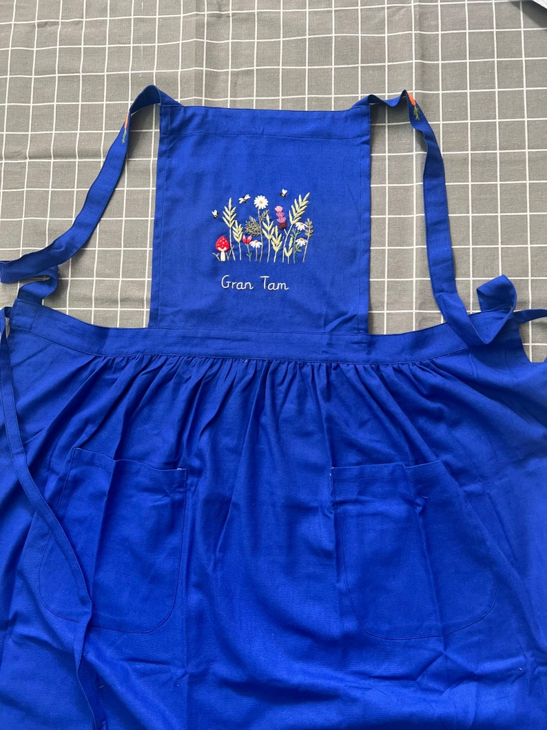 Personalized Hand Embroidered Apron Women, Floral Garden Embroidered Apron, Linen Apron, Gardening Apron,Kitchen Apron,Bee Apron,Daisy Apron image 10