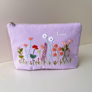 Bolsa cosmética bordada a mano personalizada, bolsa de flores, bolsa de lino, bolsa de maquillaje hecha a mano, regalo de dama de honor, monedero de lino, bolsa de bordado