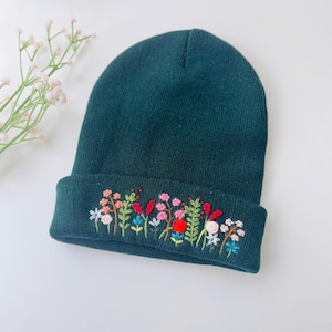 Hand Embroidered Beanie, Wild Flower Beanie, Daisy Beanie, Boho Beanie, Winter Hat, Christmas Gift, Birthday Gift
