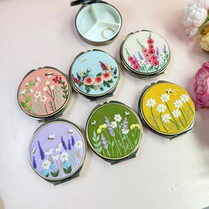 Floral Hand Embroidered Jewelry Box, Jewelry Box With Mirror, Bridesmaid Gift, Valentine&#39;s Gift, Mother&#39;s day Gift