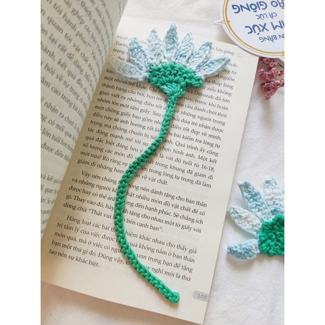 Set of 2 Crochet Flower Bookmarks Crochet Chrysanthemum Etsy