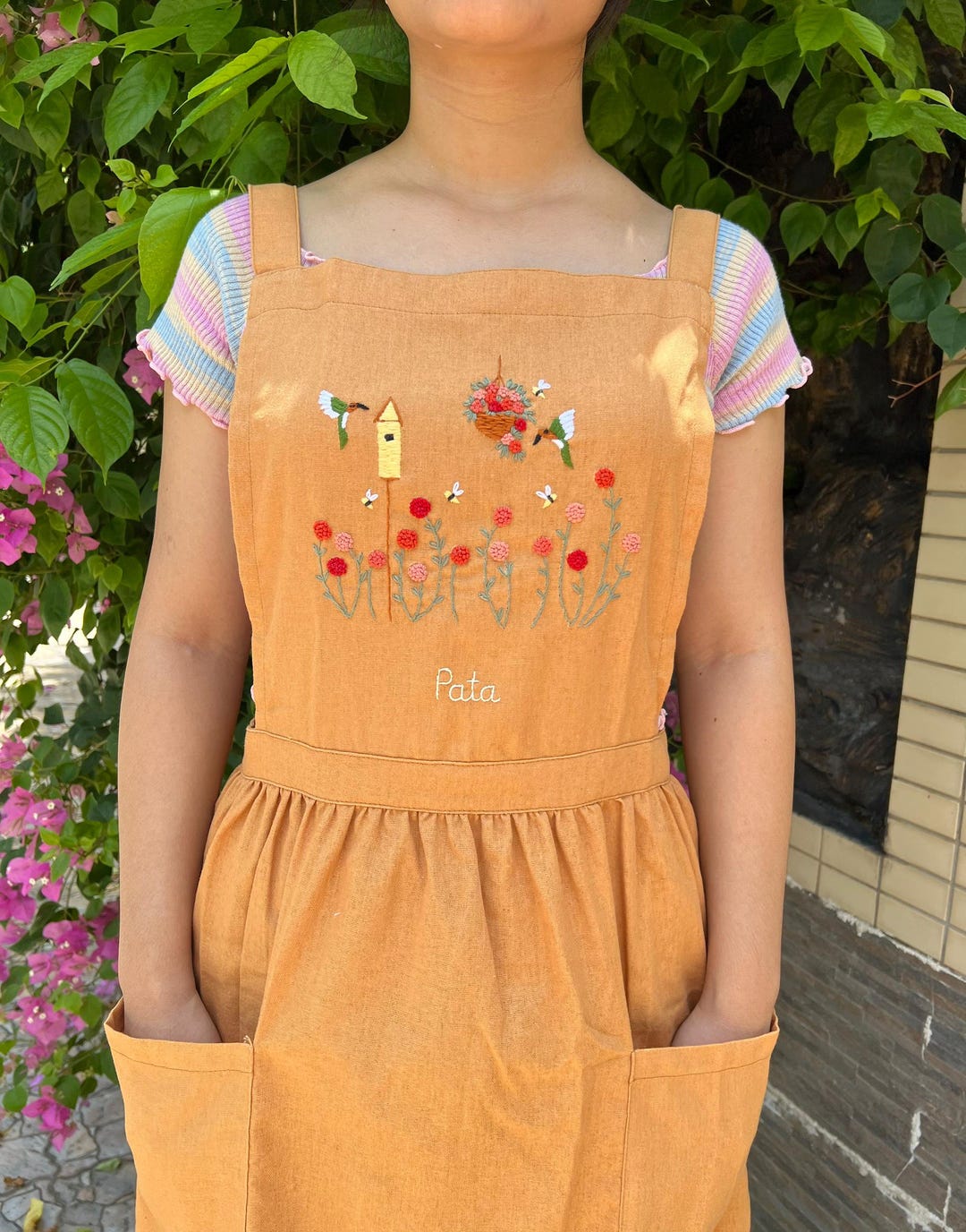 花と鳥の巣の手刺繍エプロン女性用、花刺繍エプロン、リネンエプロン