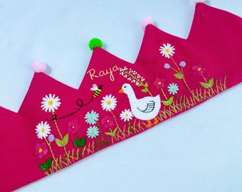Bestickte Leinen Krone mit niedlicher Gans, Baby Geburtstagskrone, Kinderkrone, personalisiertes Geschenk, erstes Geburtstagsgeschenk, Namenskrone