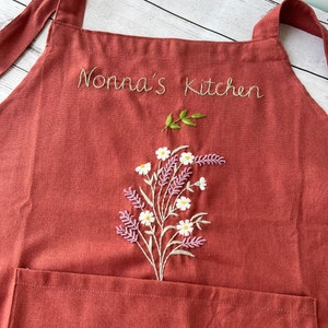 Hand Embroidered Apron Women, Lavender Flower  Embroidered Apron, Linen Apron, Gardening Apron,Kitchen Apron, Flower Apron,Daisy Apron