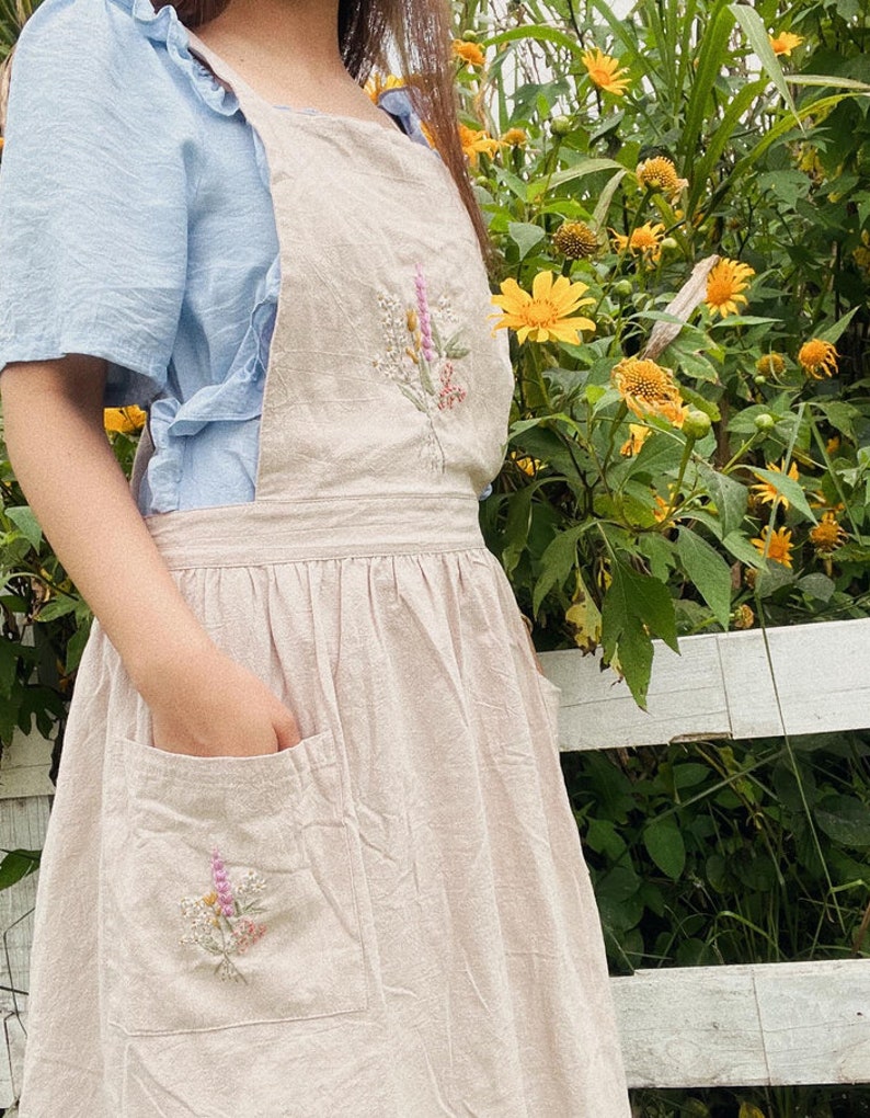 Floral Embroidered Apron For Women, Personalized Hand-Embroidered Apron, Linen Cotton Apron, Flower Embroidery Linen Apron, Custom Apron image 3