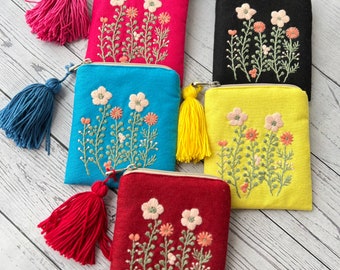 Flower Hand Embroidered Coin Pouch, Card Holder, Linen Pouch, Personalized Zip Purse, Bridesmaid Gift, Embroidered Small Pouch,Crystal Pouch