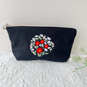 Personalized Hand Embroidered Cosmetic Bag, Flower Pouch, Linen Bag, Handmade Makeup Bag, Bridesmaid Gift,Linen Coin Purse,Embroidery Bag