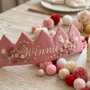 Custom Hand Embroidered Linen Crown, Baby Birthday Crown, Kids Crow, Personalized Gift, First Birthday Gift, Flower And Name Crowns image 17