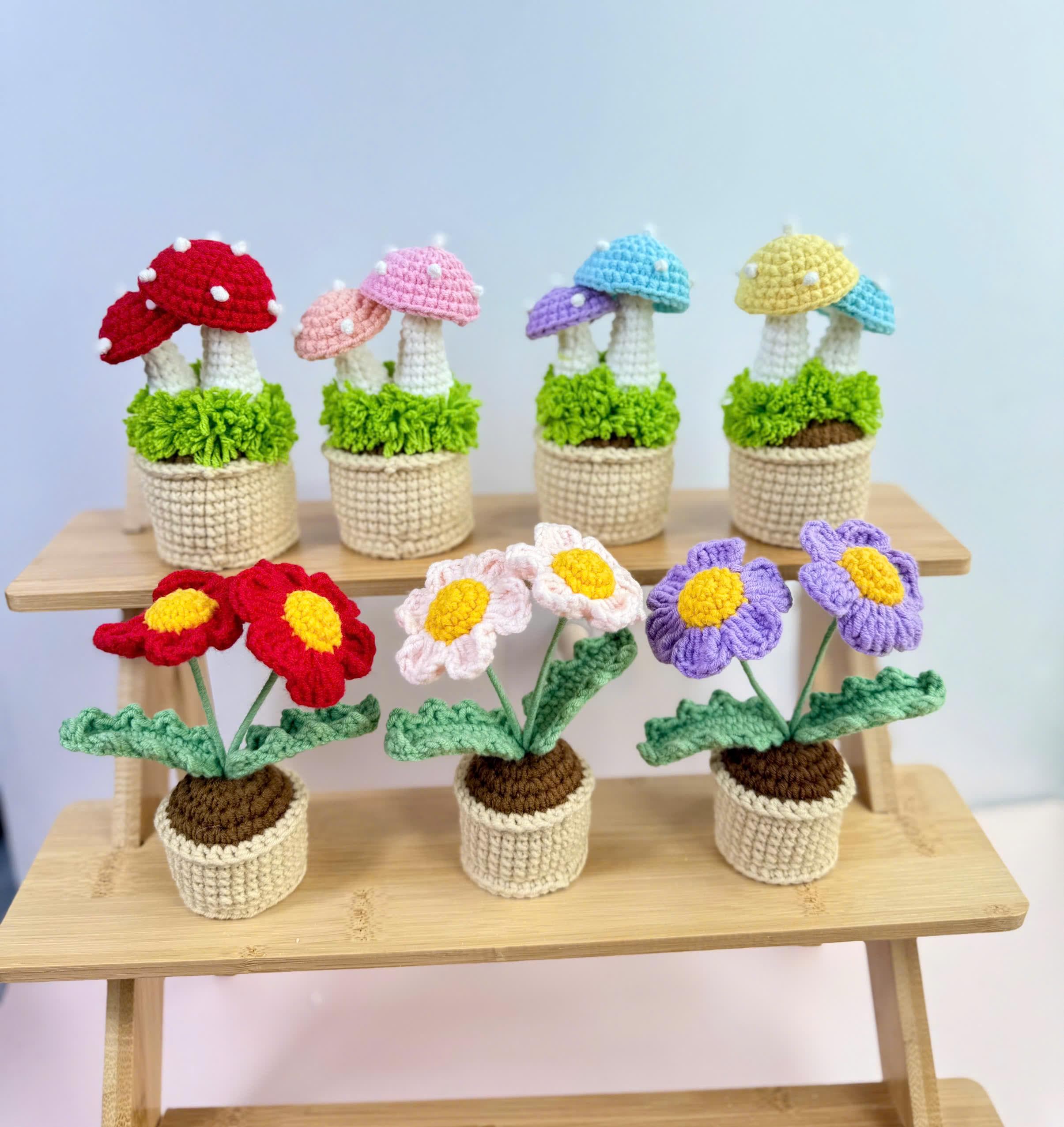 ミニハンドメイド植木鉢、3つ買うと1つ無料、かぎ針編みの鉢植えの花
