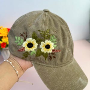Custom Floral Hand Embroidered Baseball Cap, Daisy Embroidered Hat,Wash Cotton Hat,Personalized Embroidered Cap,Women Hat,Summer Hat